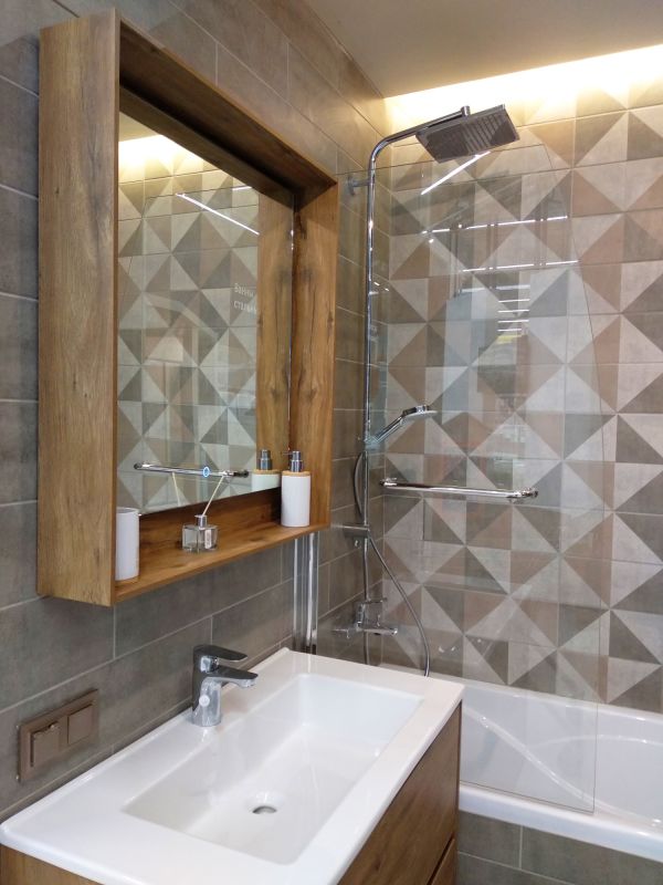 Tile and Surface Accents